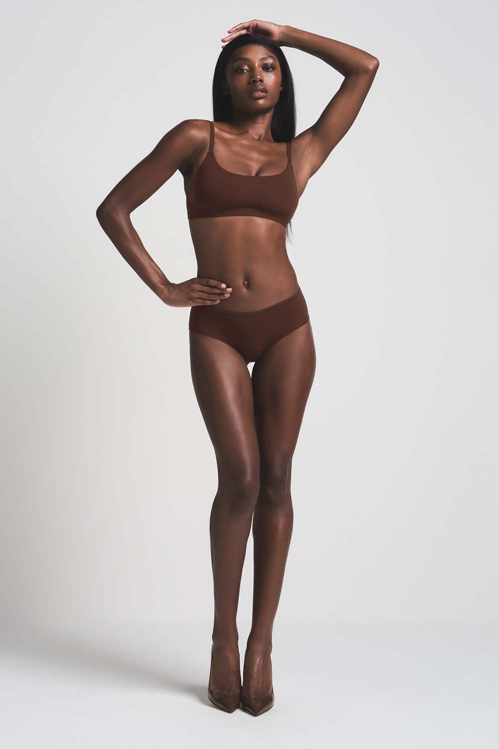 תמונת כל הלוק של BRIEF